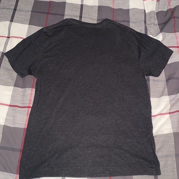 Old Navy Men’s Cotton Tee - Picture 2 of 3